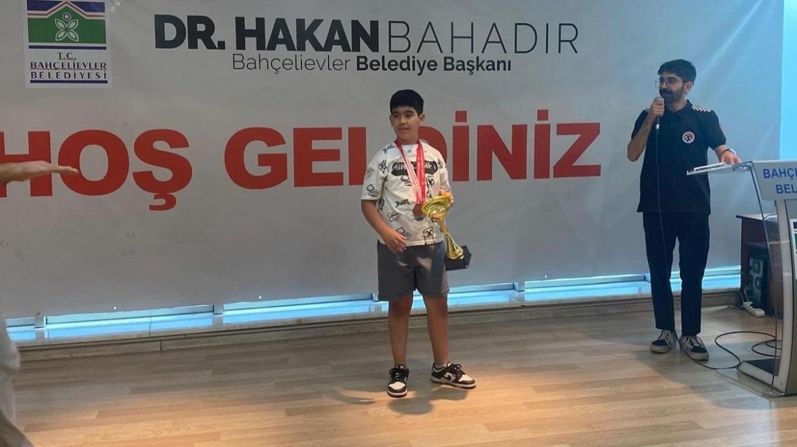 Santraç Turnuvası İlçe Üçüncüsü Öğrencimiz Mustafa ERDOĞAN